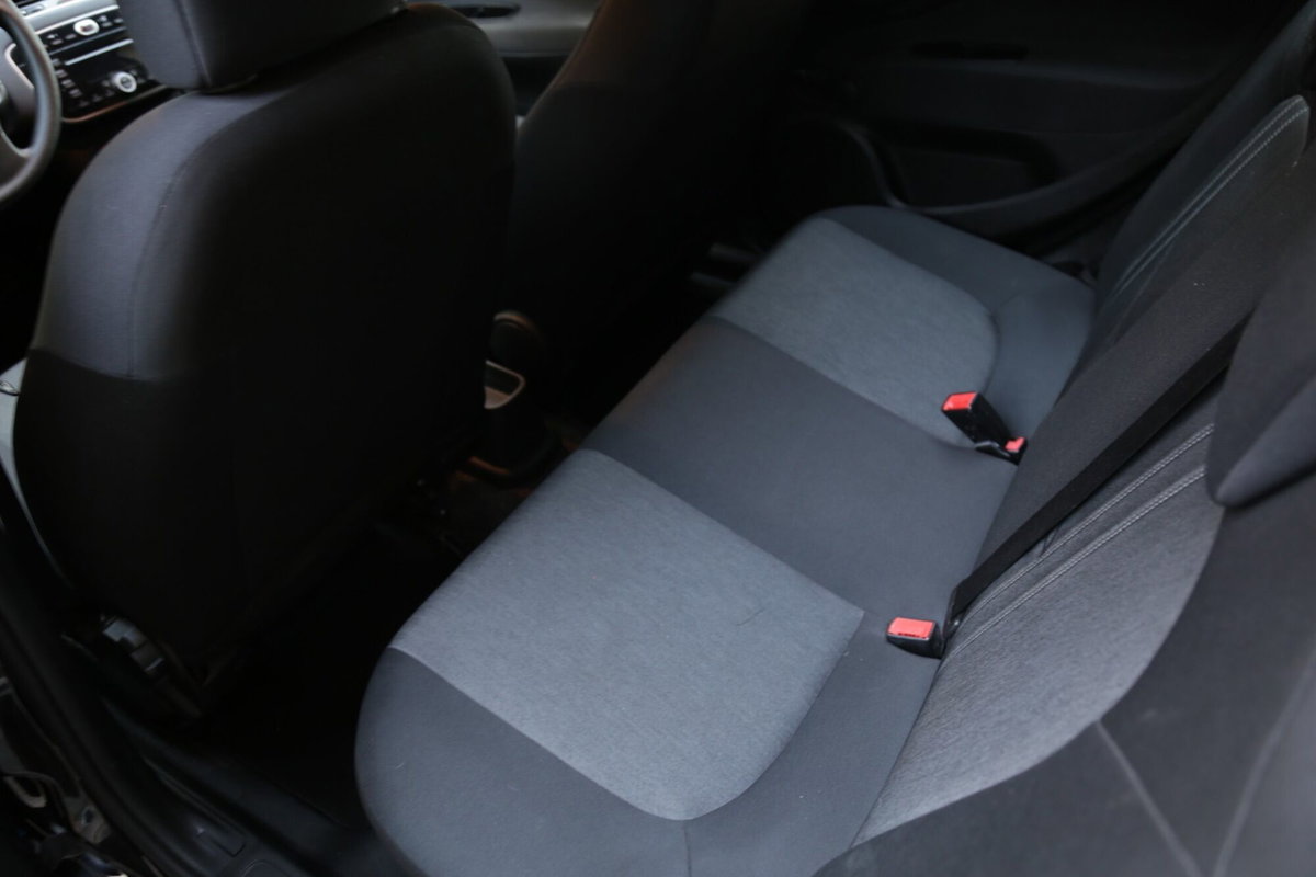 Fiat Punto 1.3 MJT II 75 CV 5 porte Street (10)