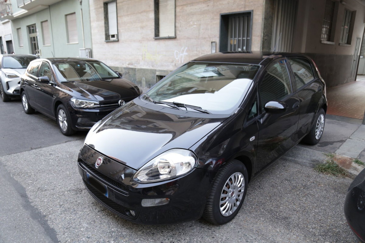 Fiat Punto 1.3 MJT II 75 CV 5 porte Street (3)