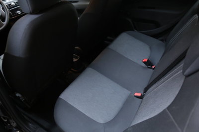 Fiat Punto 1.3 MJT II 75 CV 5 porte Street (9)