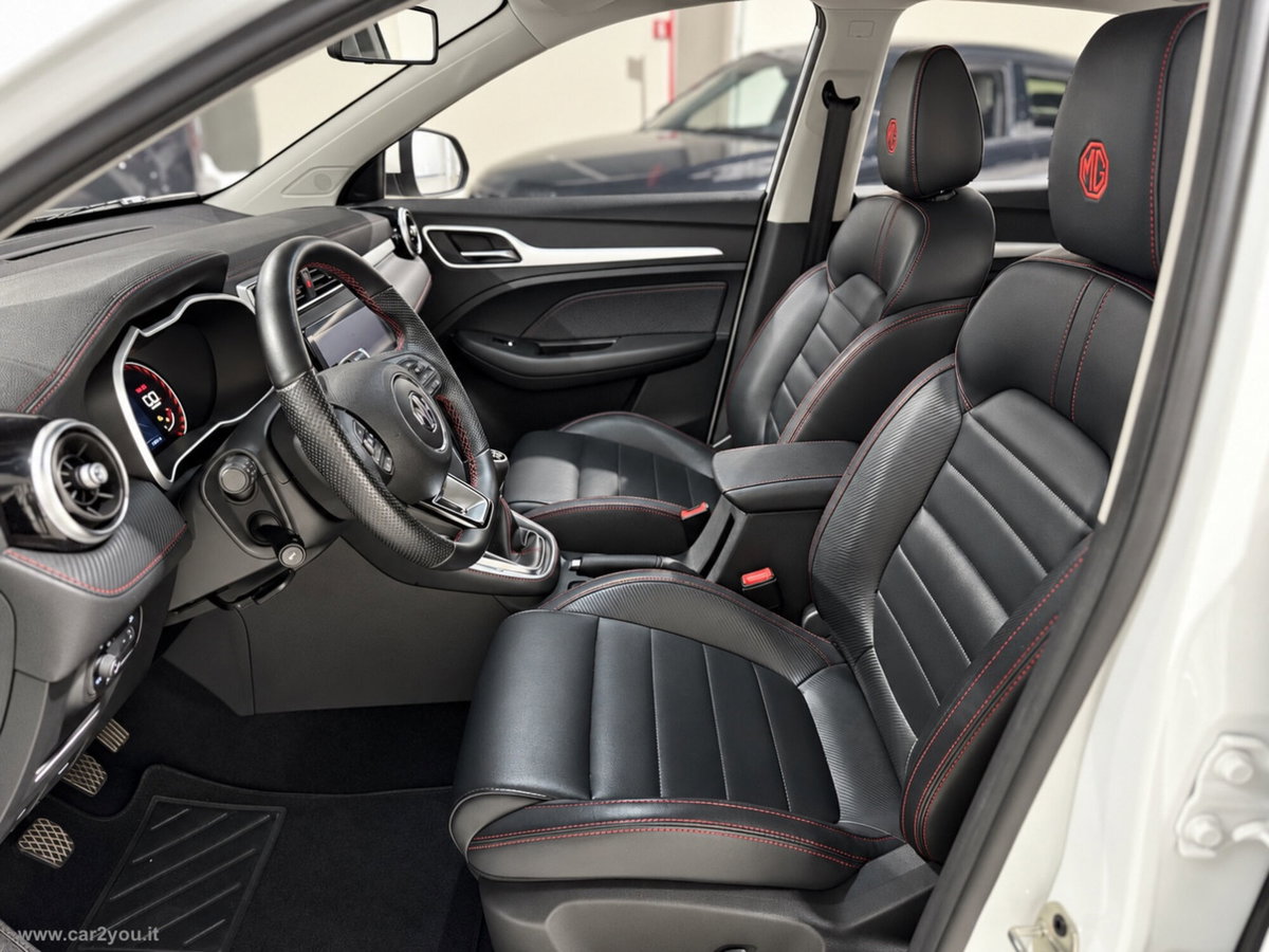 Mg ZS ZS 1.5 Luxury (9)