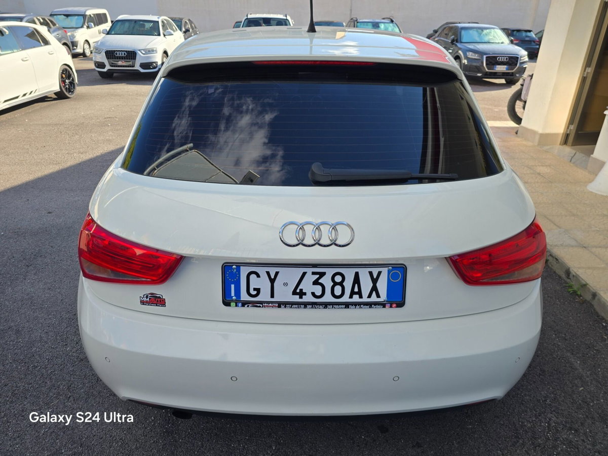 Audi A1 1.6 TDI Attraction (2)