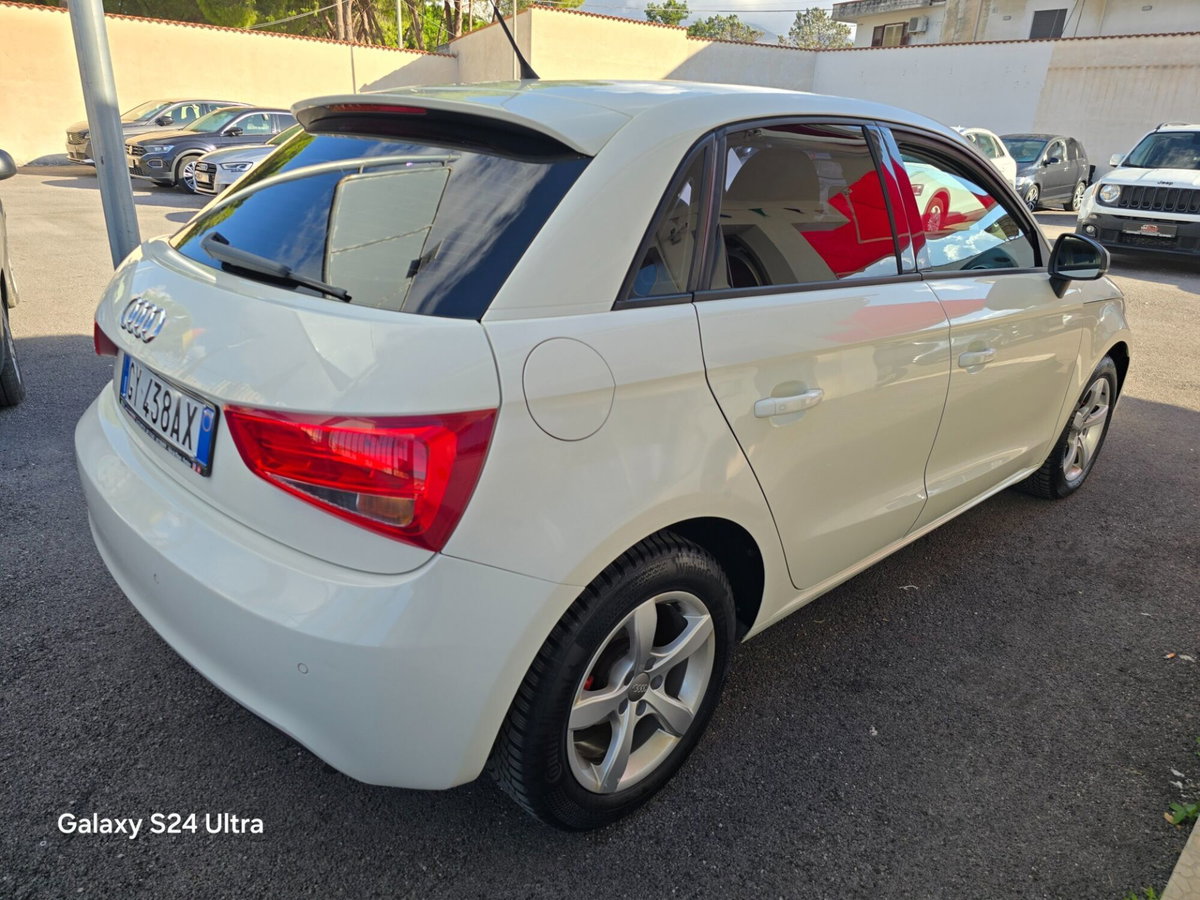 Audi A1 1.6 TDI Attraction (4)