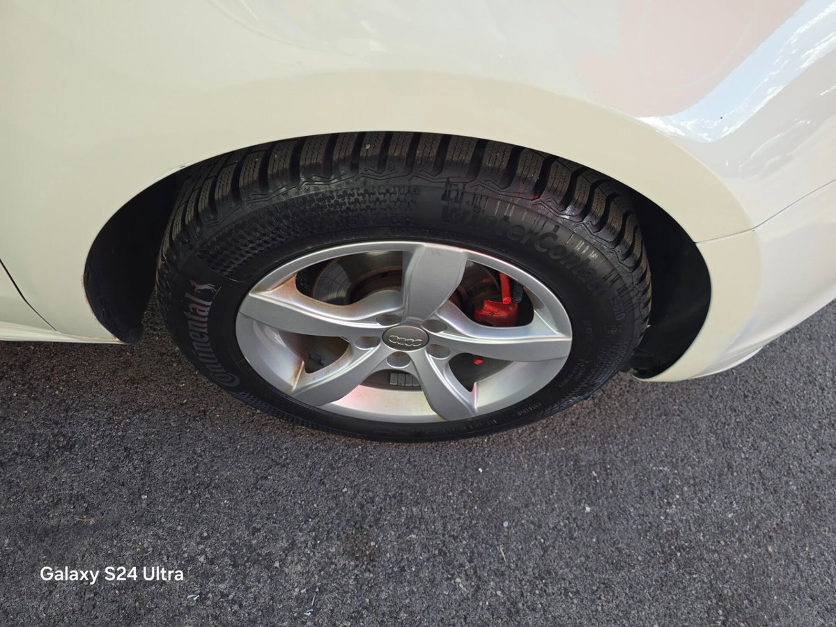 Audi A1 1.6 TDI Attraction (6)