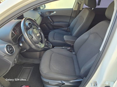 Audi A1 1.6 TDI Attraction (8)