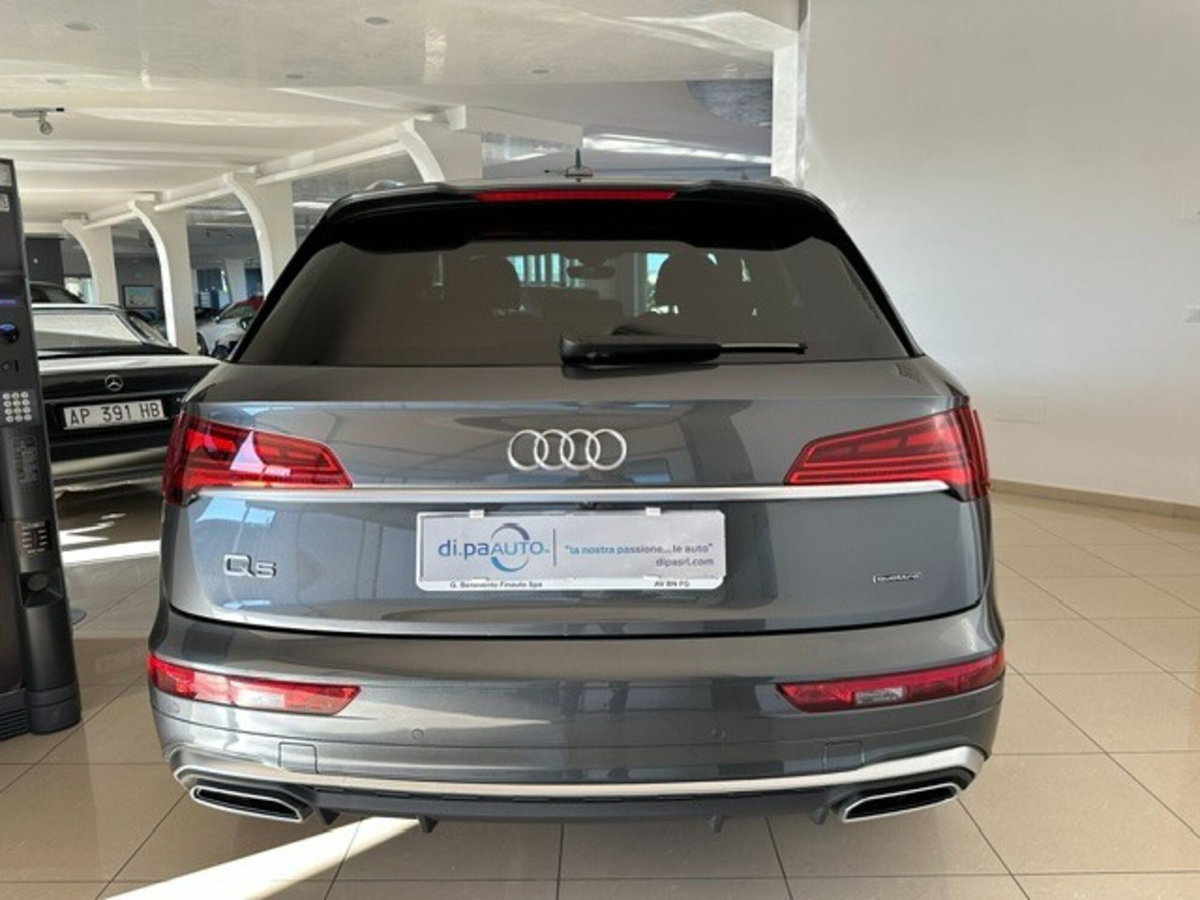 Audi Q5 40 TDI 204 CV quattro S tronic Business (7)