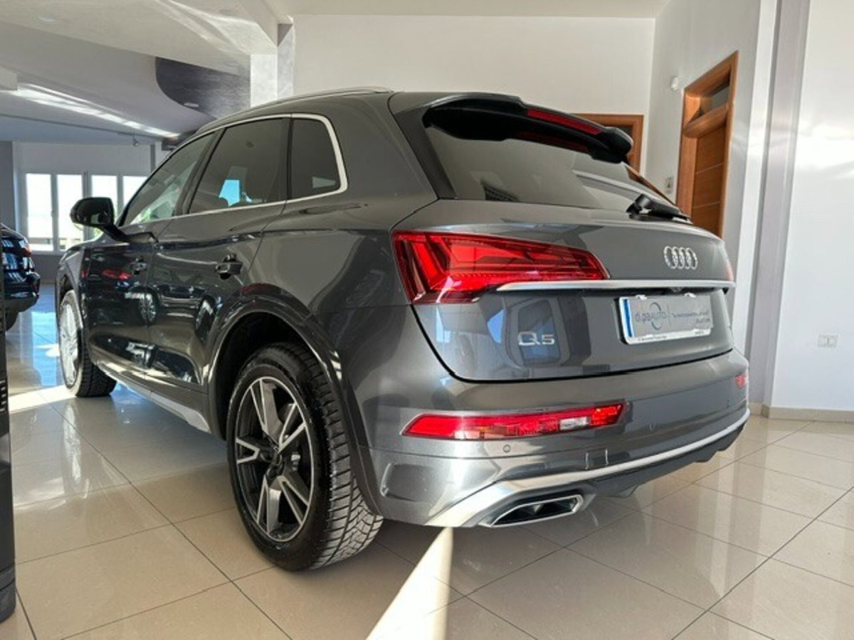 Audi Q5 40 TDI 204 CV quattro S tronic Business (8)