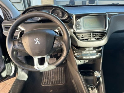 Peugeot 208 e-HDi 92 CV Stop&Start 5 porte Allure (8)