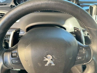 Peugeot 208 e-HDi 92 CV Stop&Start 5 porte Allure (9)