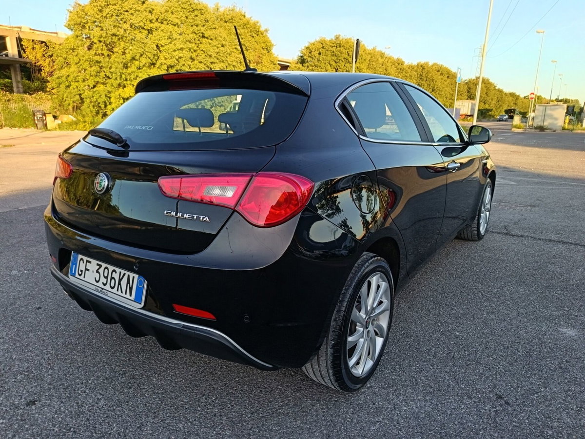 Alfa Romeo Giulietta 1.6 JTDm Ti 120cv (7)