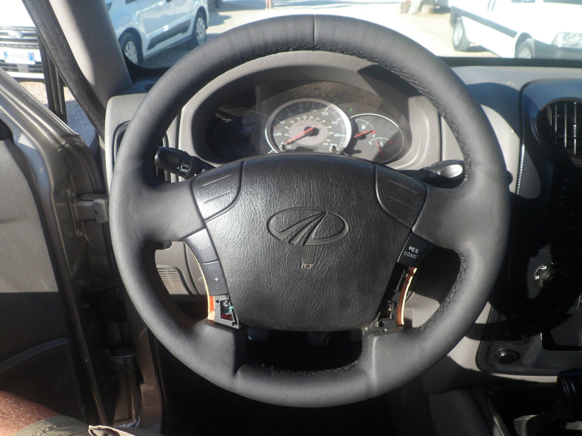 Mahindra Goa Pick-up 2.2 CRDe 16V 4WD SC Trilaterale Pick-Up (12)