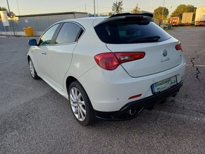 Alfa Romeo Giulietta 2.0 JTDm-2 Distinctive 170cv (6)