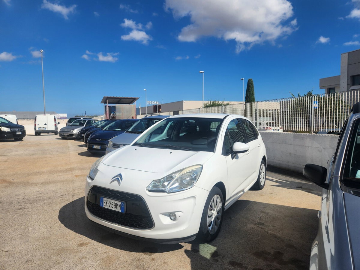 Citroen C3 1.4 HDi 70 Exclusive (2)