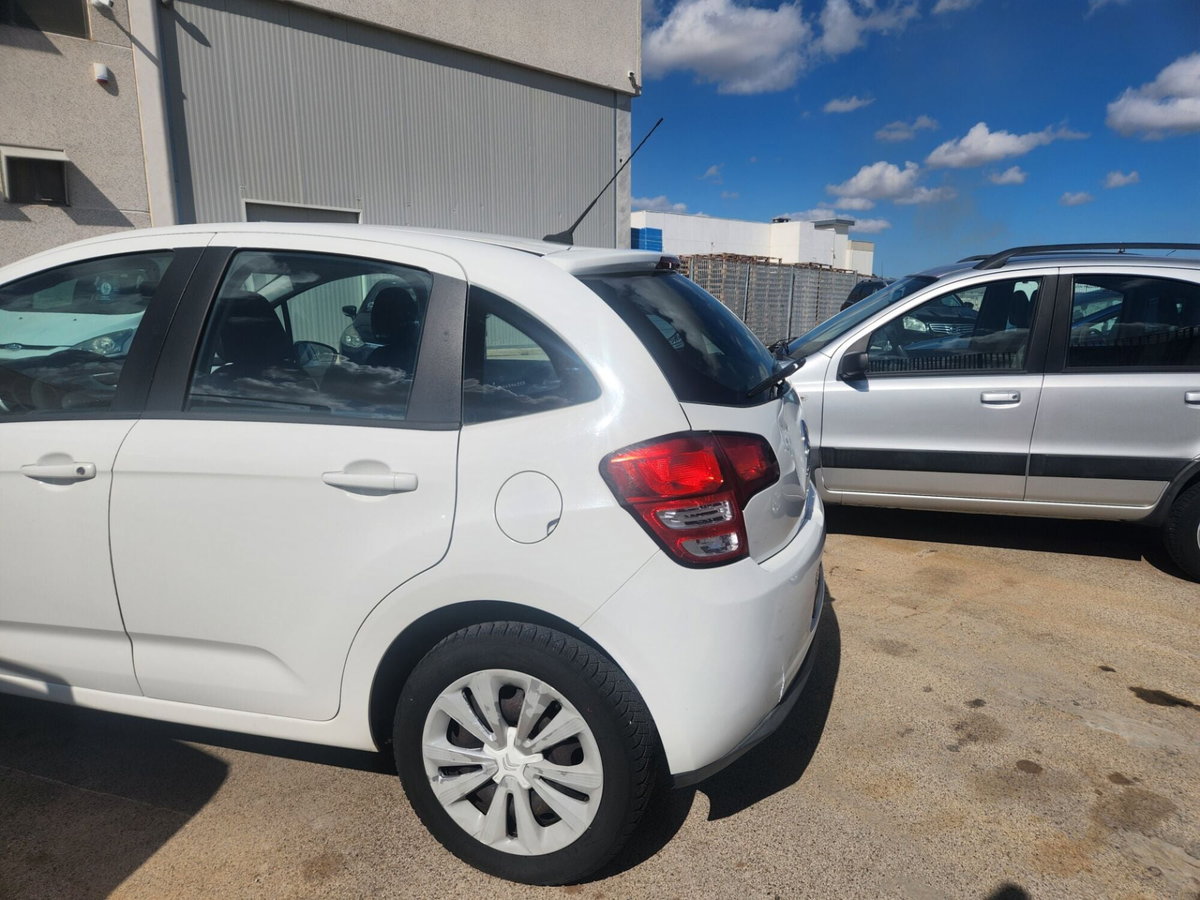 Citroen C3 1.4 HDi 70 Exclusive (4)