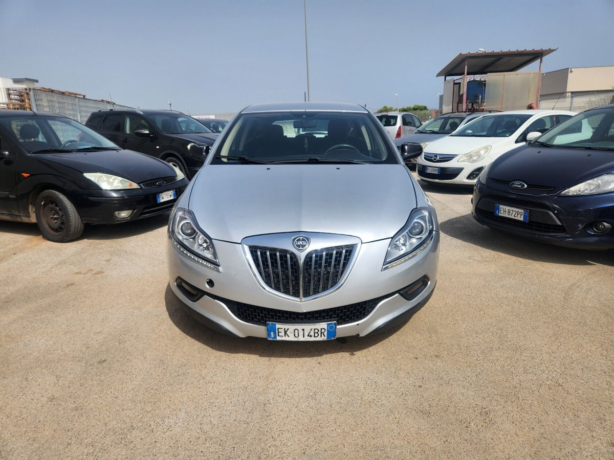 Lancia Delta 1.6 MJT DPF 105 CV Gold