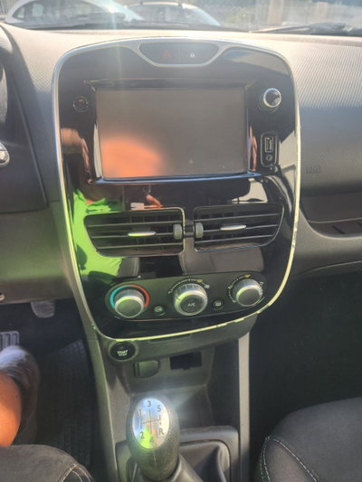Renault Clio dCi 8V 75CV Start&Stop 5 porte Energy Zen (8)