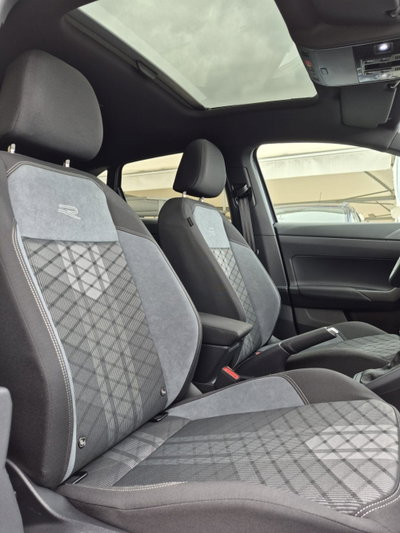 Volkswagen Taigo 1.0 tsi R-Line 115cv dsg (10)