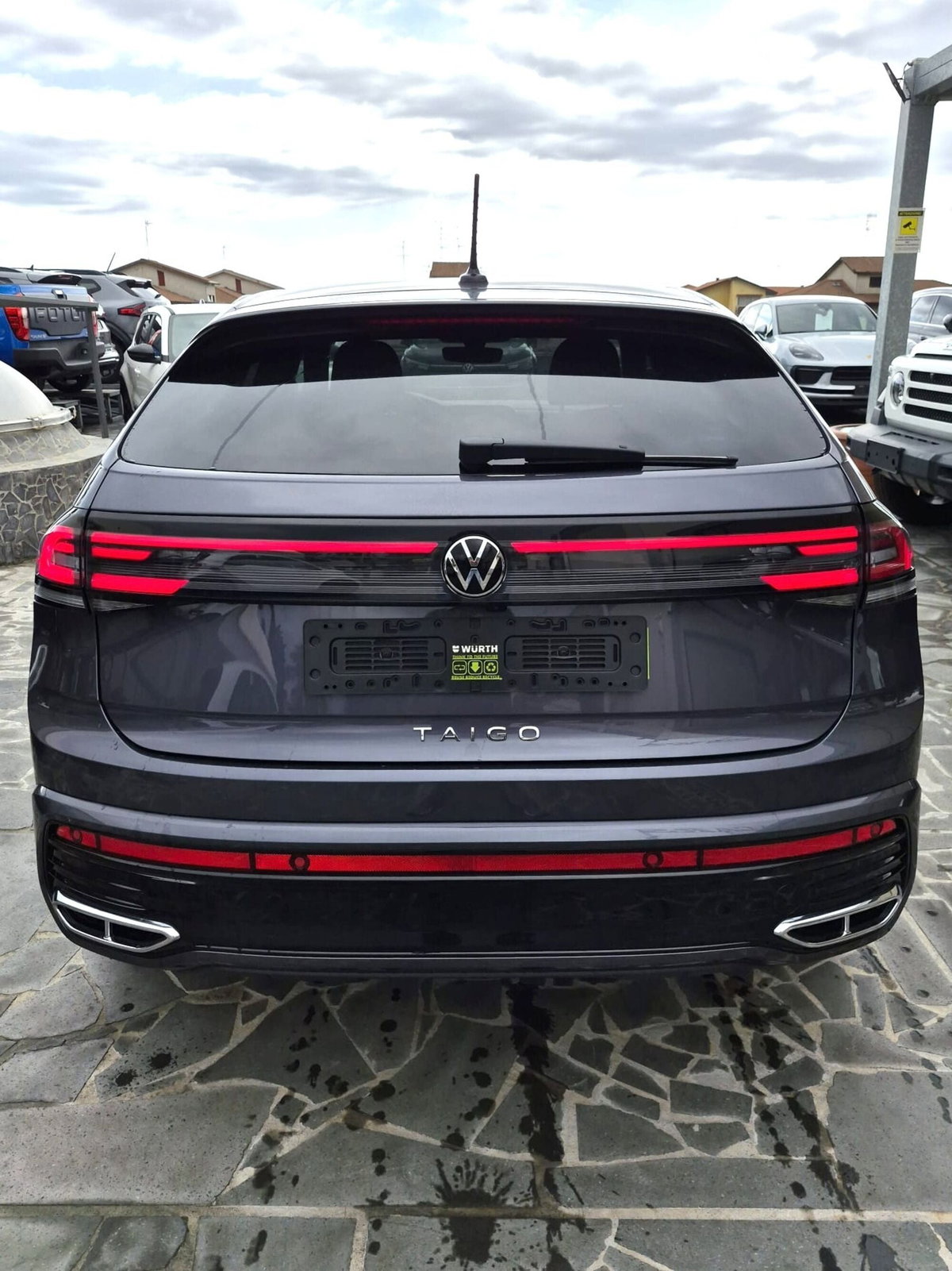 Volkswagen Taigo 1.0 tsi R-Line 115cv dsg (6)