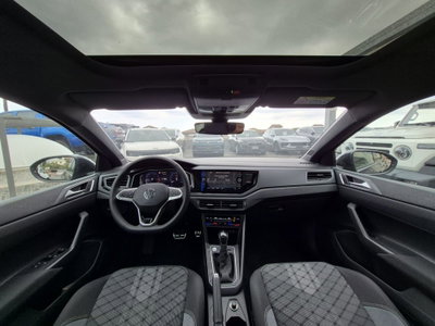 Volkswagen Taigo 1.0 tsi R-Line 115cv dsg (9)