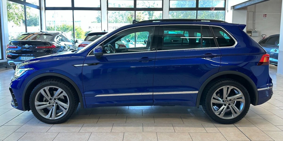 Volkswagen Tiguan 2.0 tdi R-Line 150cv dsg (16)
