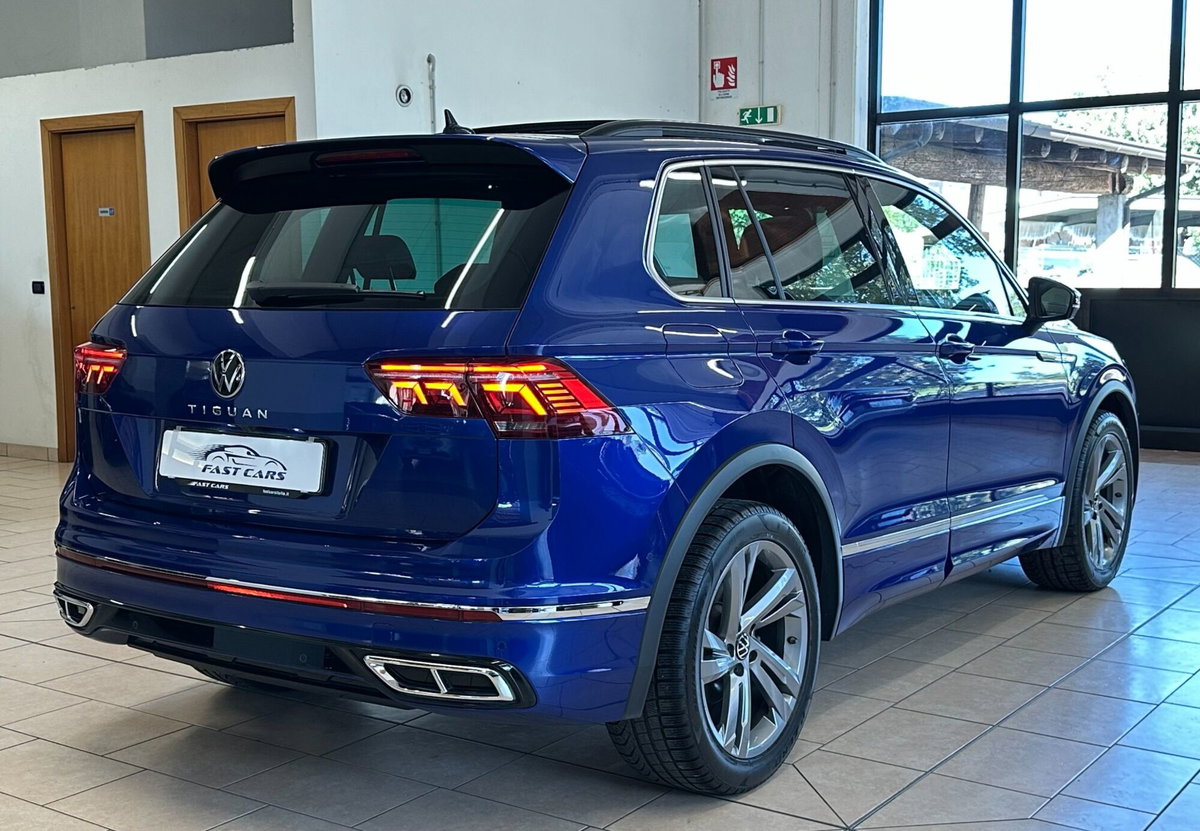Volkswagen Tiguan 2.0 tdi R-Line 150cv dsg (6)