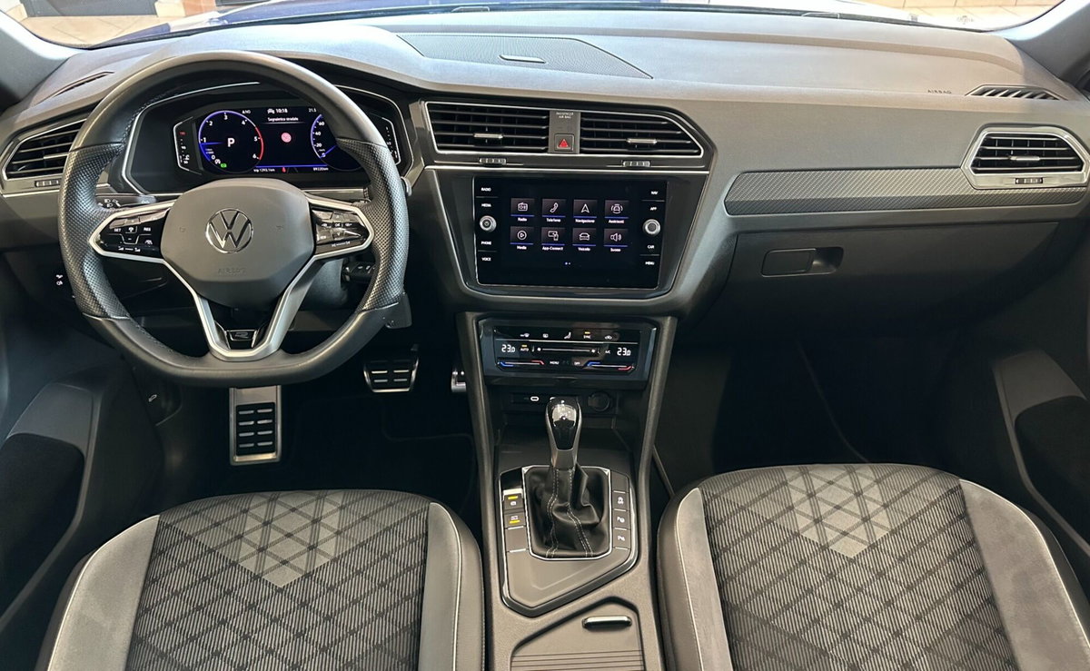Volkswagen Tiguan 2.0 tdi R-Line 150cv dsg (7)