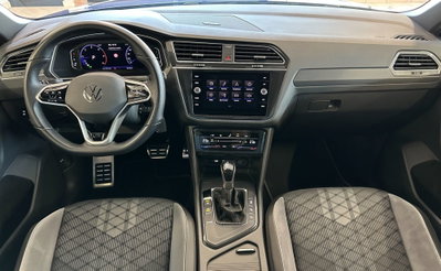 Volkswagen Tiguan 2.0 tdi R-Line 150cv dsg (7)