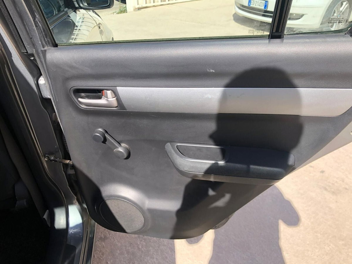 Suzuki Swift 1.3 DDiS 75CV DPF 5p. GL (13)