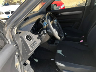 Suzuki Swift 1.3 DDiS 75CV DPF 5p. GL (5)