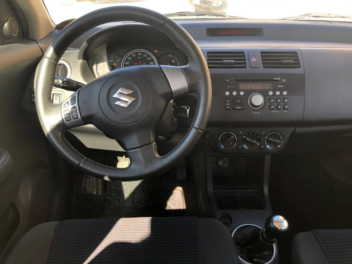Suzuki Swift 1.3 DDiS 75CV DPF 5p. GL (6)