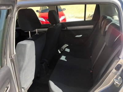 Suzuki Swift 1.3 DDiS 75CV DPF 5p. GL (8)