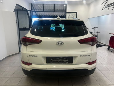 Hyundai Tucson 1.7 CRDi DCT XPossible (6)
