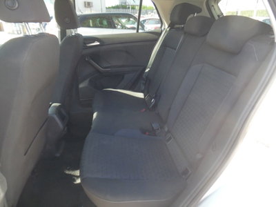 Volkswagen T-Cross 1.0 TSI 110 CV Sport (12)