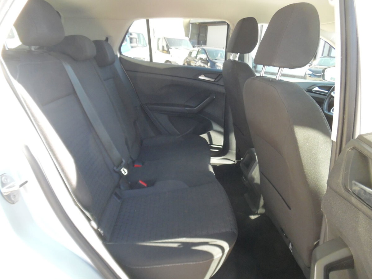 Volkswagen T-Cross 1.0 TSI 110 CV Sport (15)