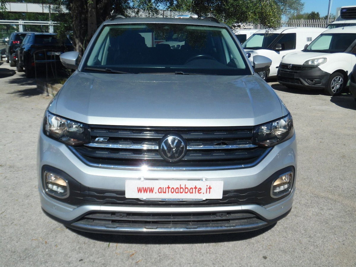 Volkswagen T-Cross 1.0 TSI 110 CV Sport (2)