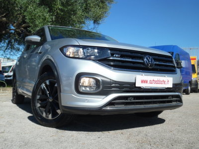 Volkswagen T-Cross 1.0 TSI 110 CV Sport (9)