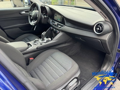 Alfa Romeo Giulia 2.2 Turbodiesel 160 CV AT8 Business (11)