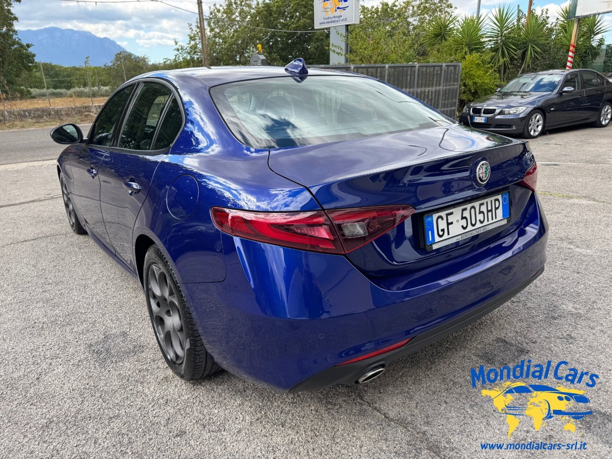 Alfa Romeo Giulia 2.2 Turbodiesel 160 CV AT8 Business (7)