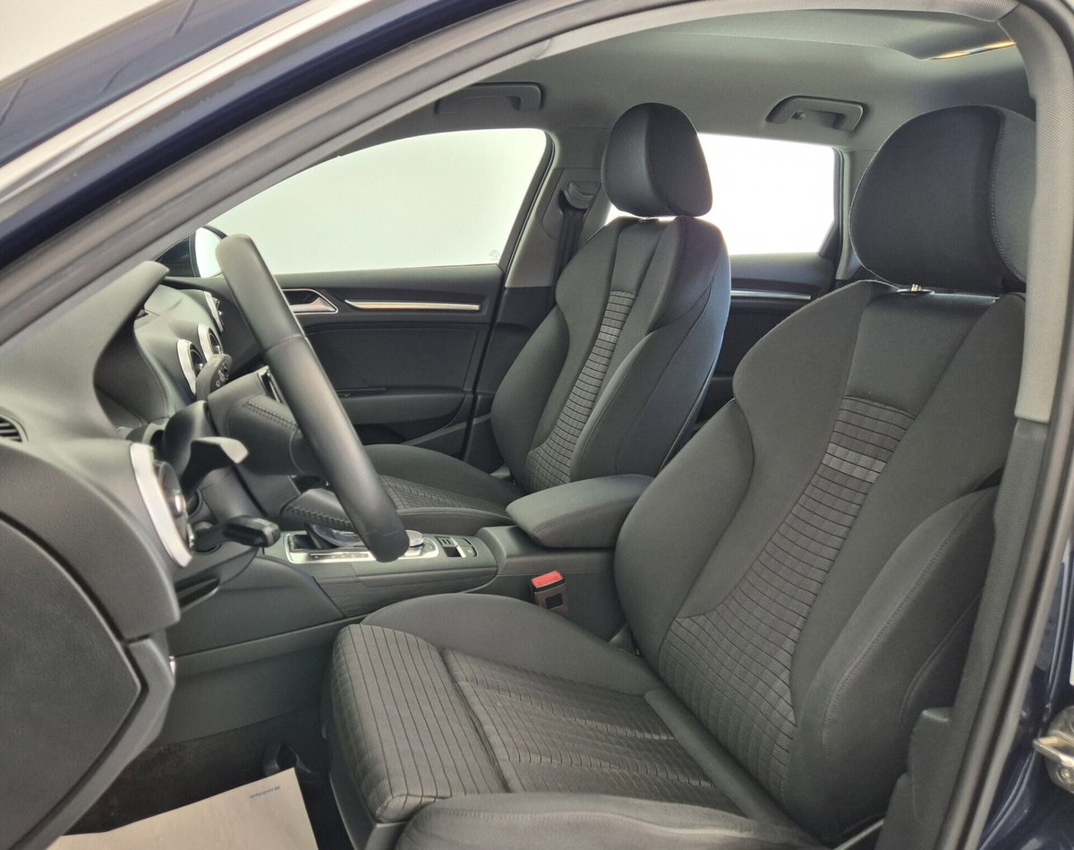 Audi A3 Sportback 30 g-tron S tronic Sport (10)