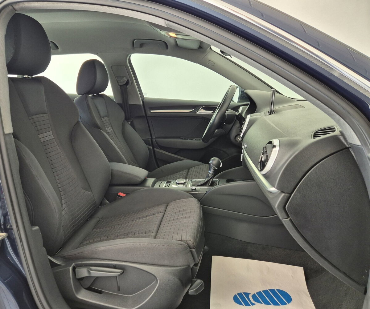 Audi A3 Sportback 30 g-tron S tronic Sport (12)