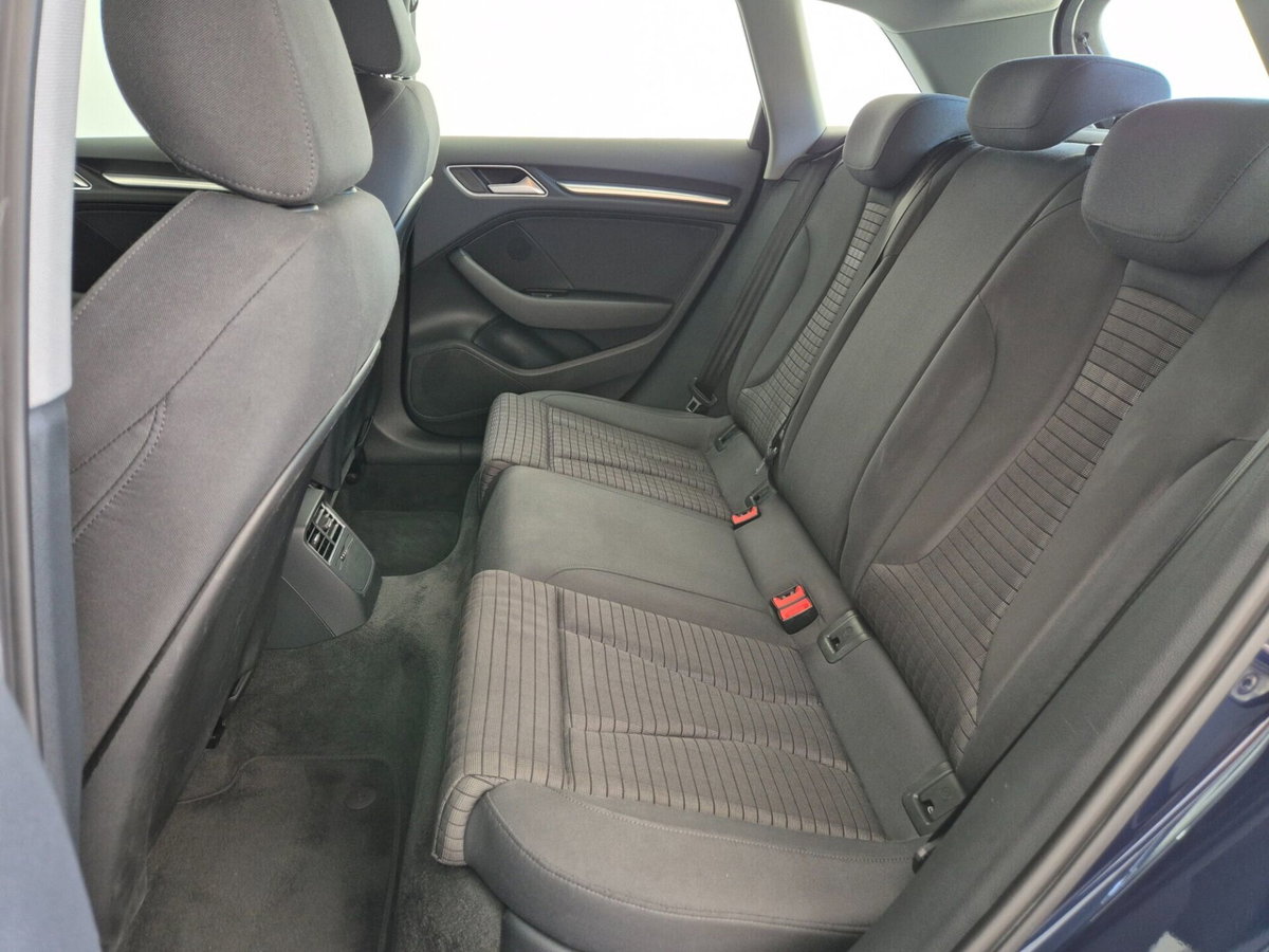 Audi A3 Sportback 30 g-tron S tronic Sport (14)