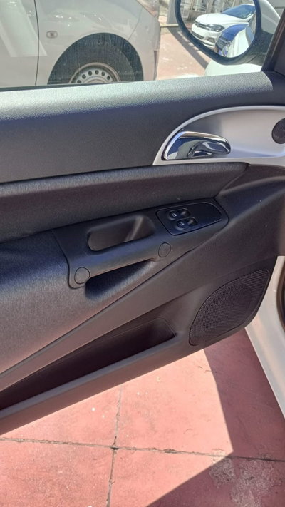 Lancia Ypsilon 1.2 New Oro (14)