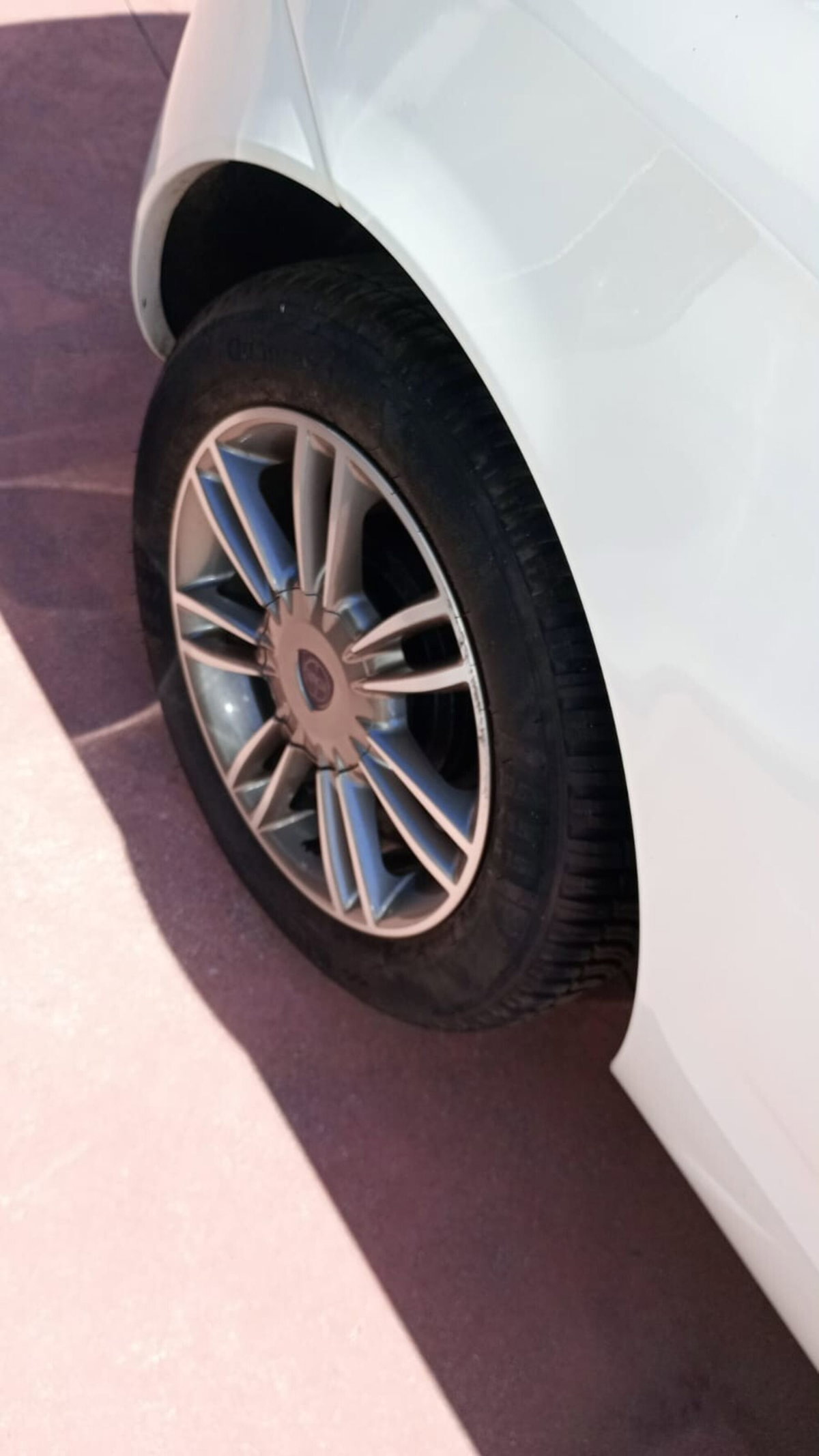 Lancia Ypsilon 1.2 New Oro (7)