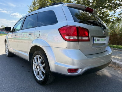 Fiat Freemont 2.0 Multijet 140 CV Urban (8)
