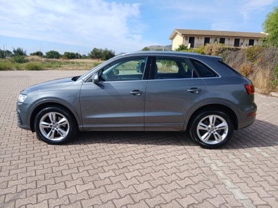 Audi Q3 2.0 TDI 120 CV (2)