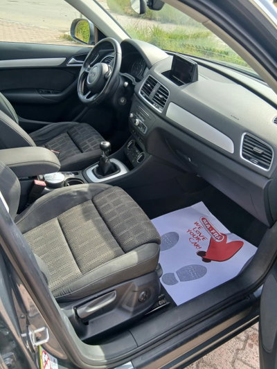 Audi Q3 2.0 TDI 120 CV (6)