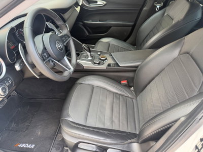 Alfa Romeo Giulia 2.2 Turbodiesel 180 CV AT8 Super (12)