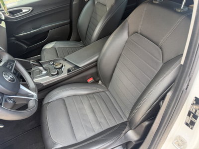 Alfa Romeo Giulia 2.2 Turbodiesel 180 CV AT8 Super (13)