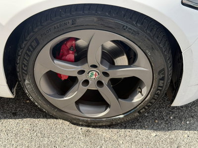 Alfa Romeo Giulia 2.2 Turbodiesel 180 CV AT8 Super (14)