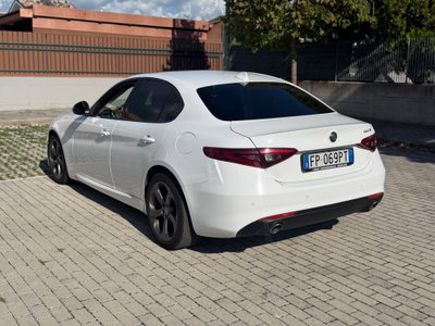 Alfa Romeo Giulia 2.2 Turbodiesel 180 CV AT8 Super (5)