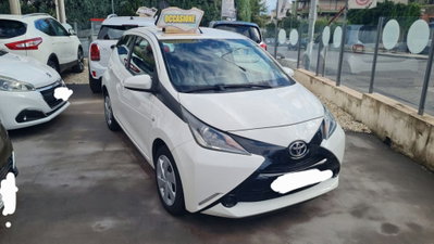 Toyota Aygo 1.0 VVT-i 69 CV 5 porte x-clusiv usata